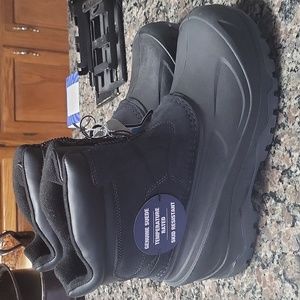 Mens George black genuine Suede duck boot zippered top new w tags skid resistant